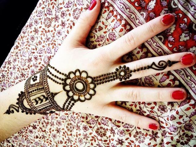 Hand jwelery style henna design
