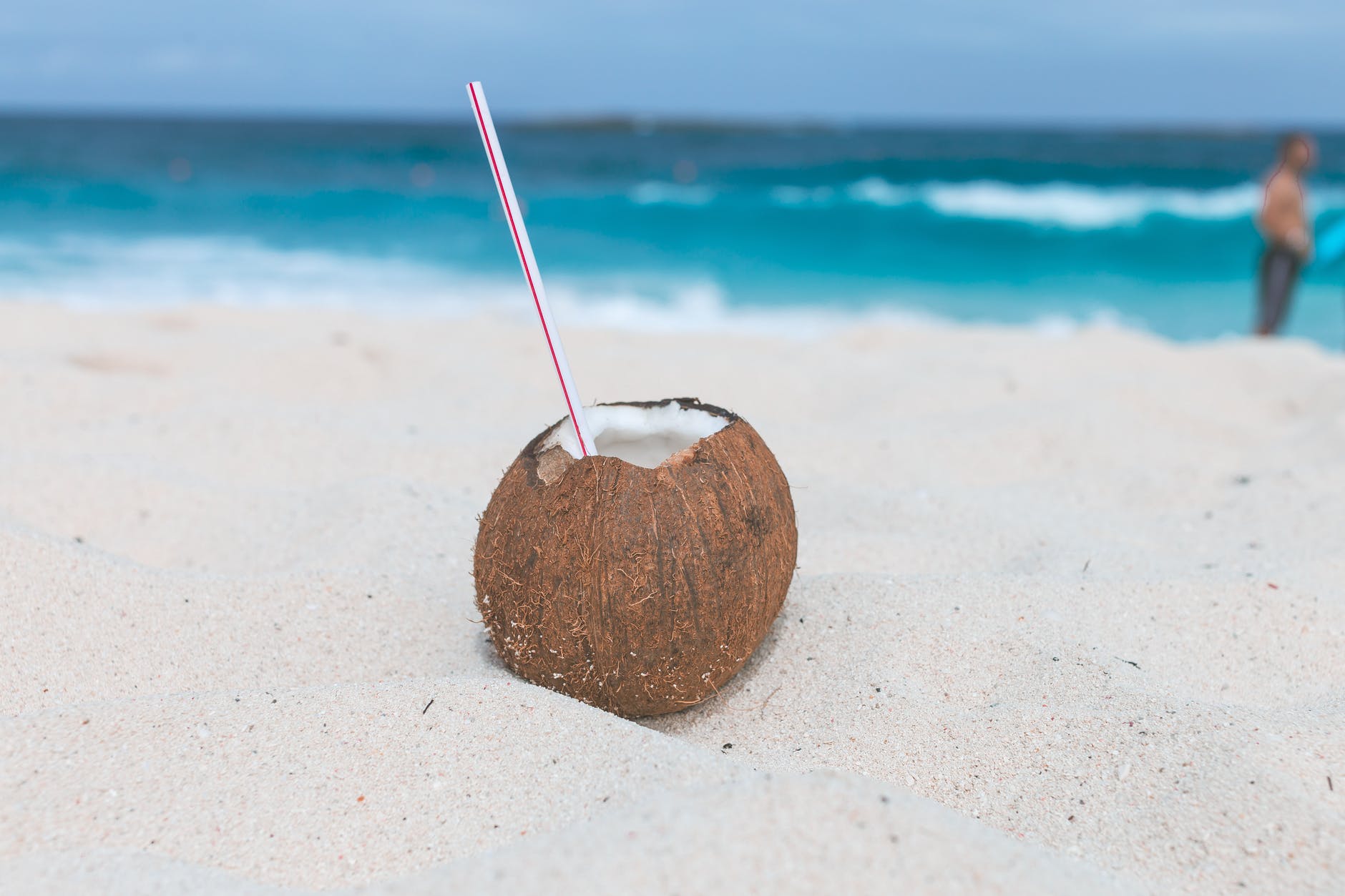 Top 20 Benefits and Side Effects of Coconut Water