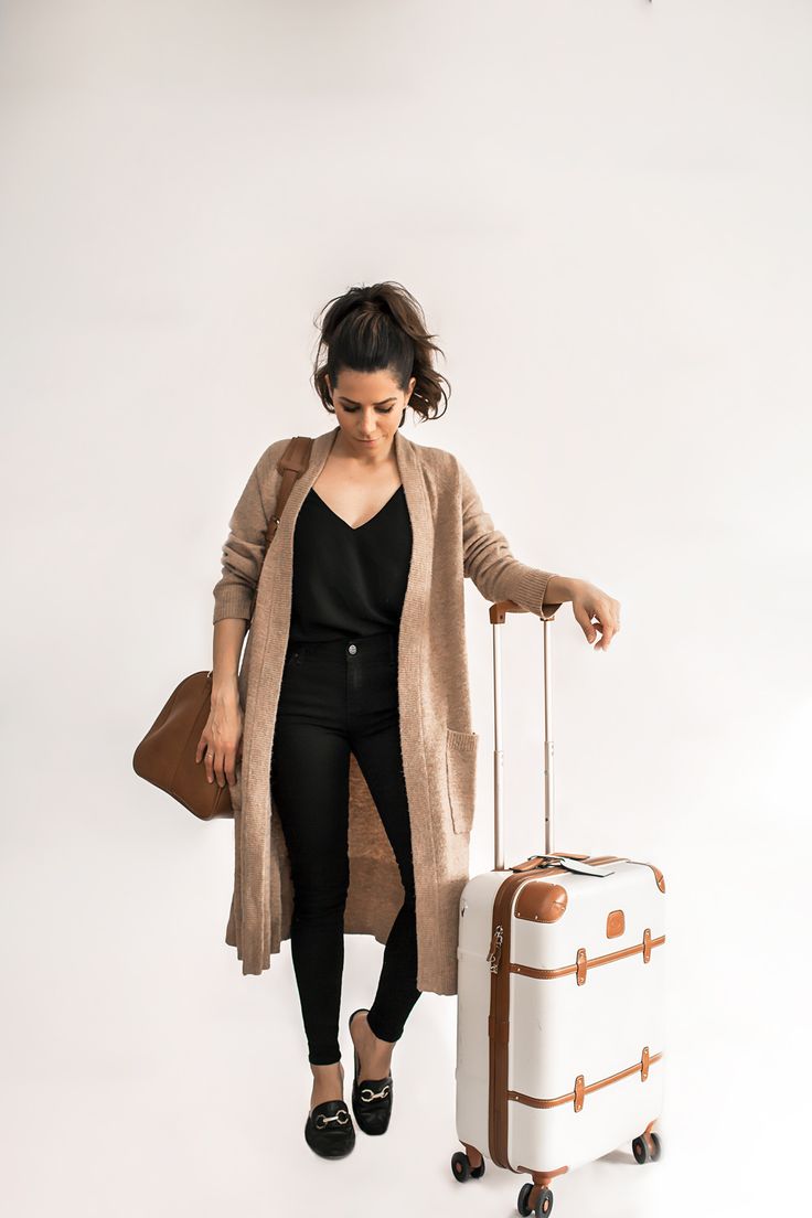 stylish outfits for traveling
