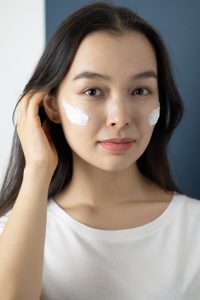 Glycolic Acid for Pores: How Effective Is It?